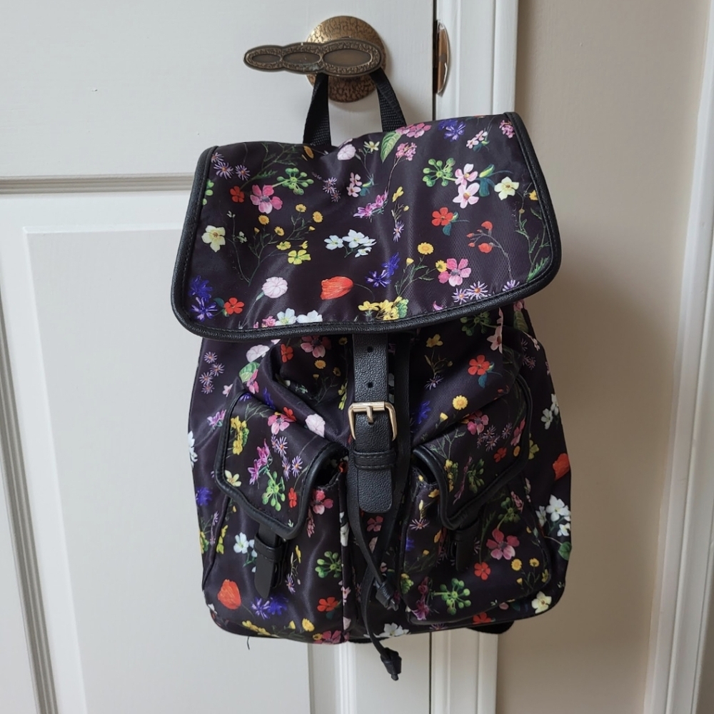 Black Floral Cottagecore Backpack From Indigo In Excellent Condition